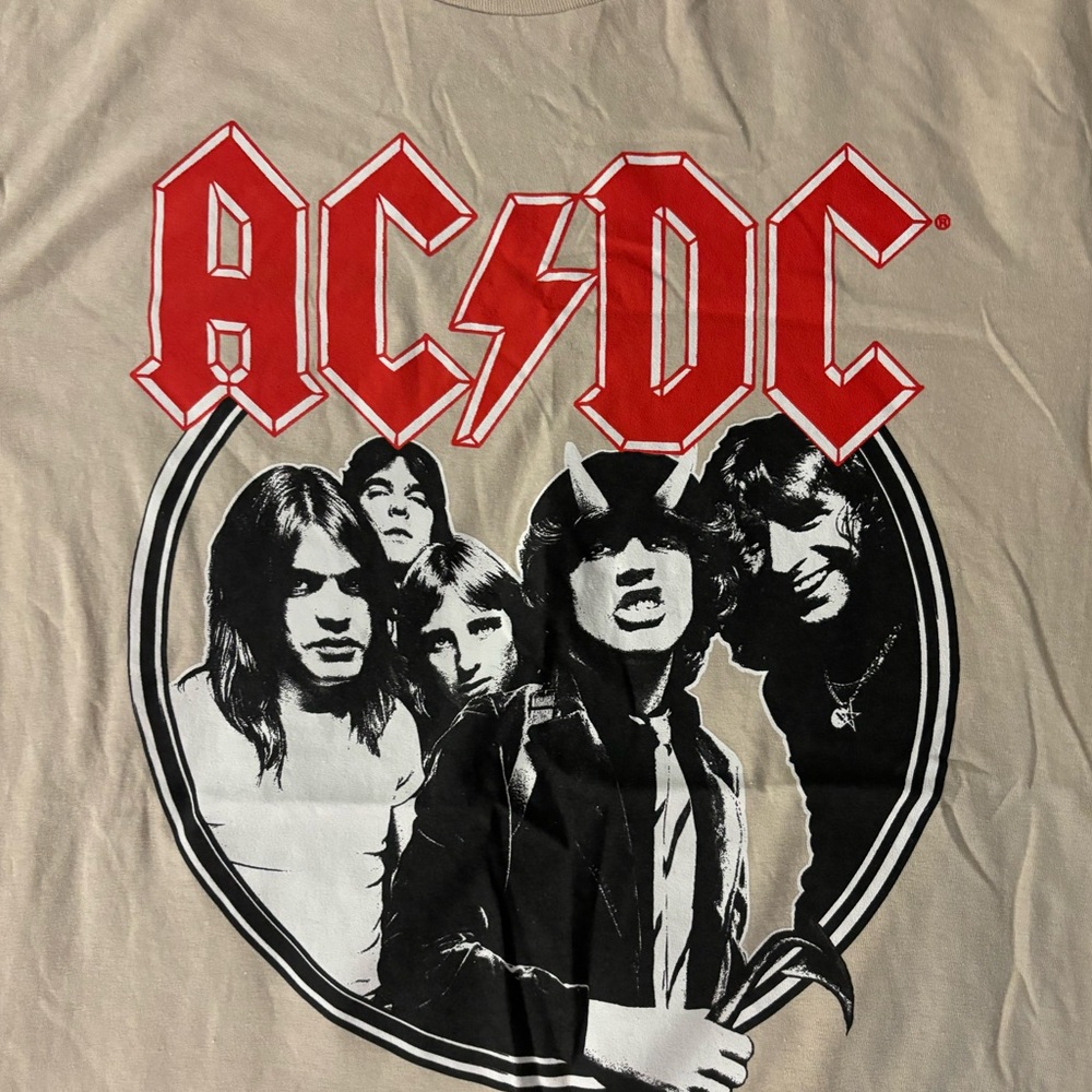 AC/DC Highway To Hell T-Shirt Men’s Size Medium NWOT